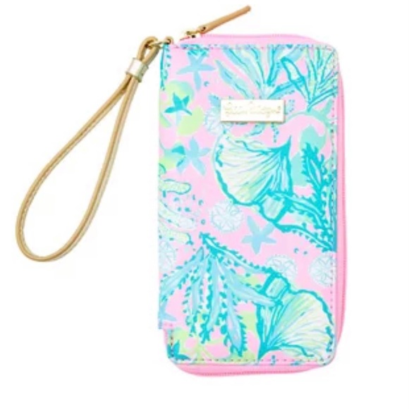 Lilly Pulitzer Handbags - NWT Lilly Pulitzer Pink Tiki Palm Wristlet Wallet Island Blue Bright